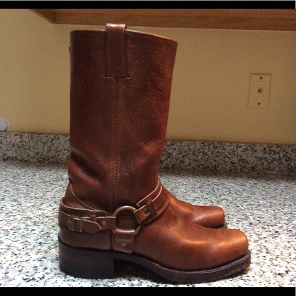 belted harness boots